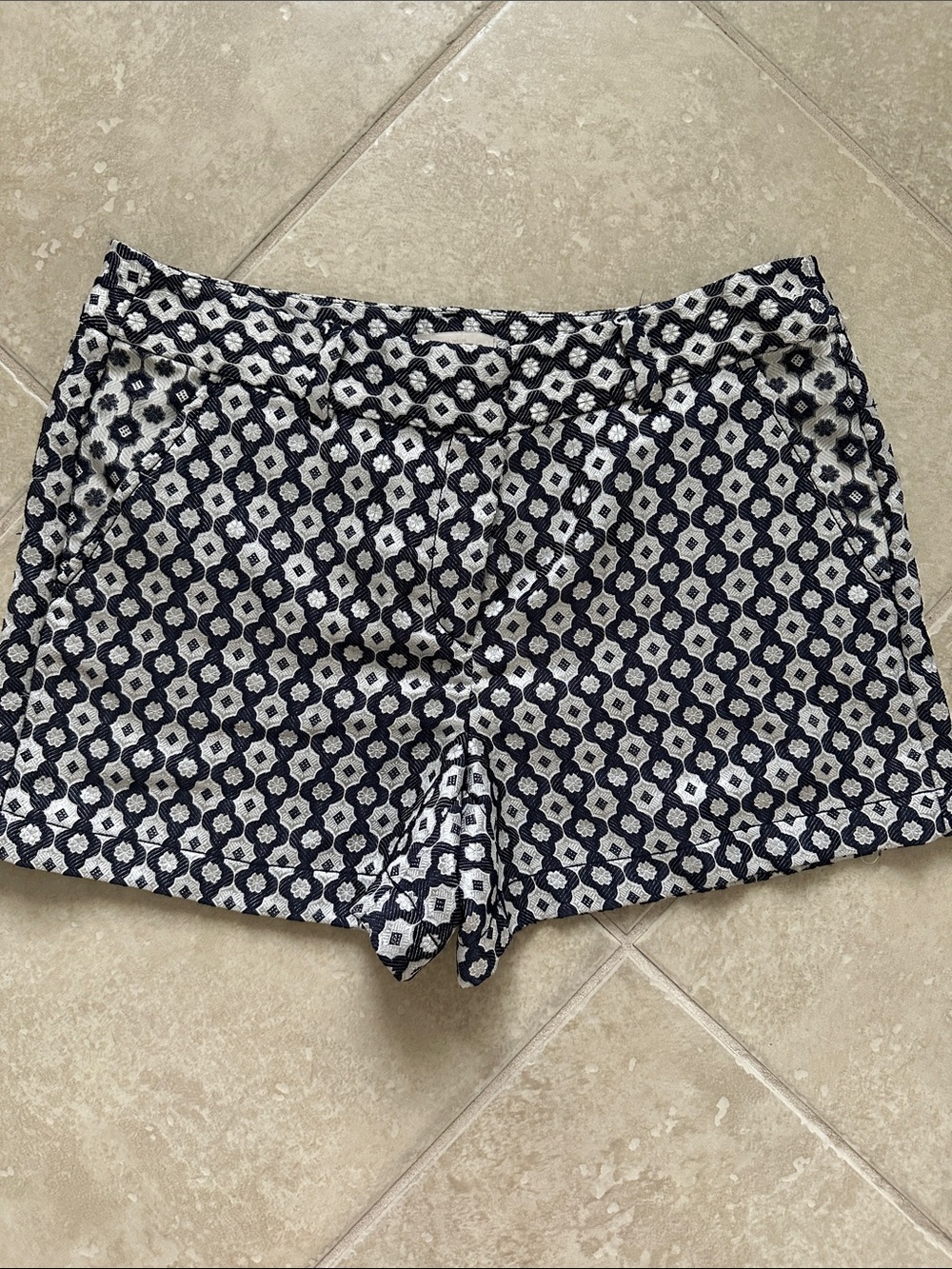 LOFT Women's Navy and White Patterned Pull-On Shorts